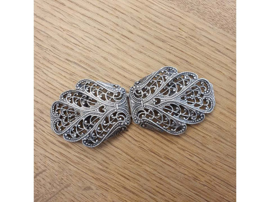 Schürzenschließe altsilber 