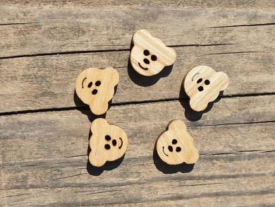 Holzknopf Bär 15mm braun 2-Loch 