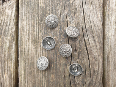 Knopf altsilber matt Schnörkelei 19mm 